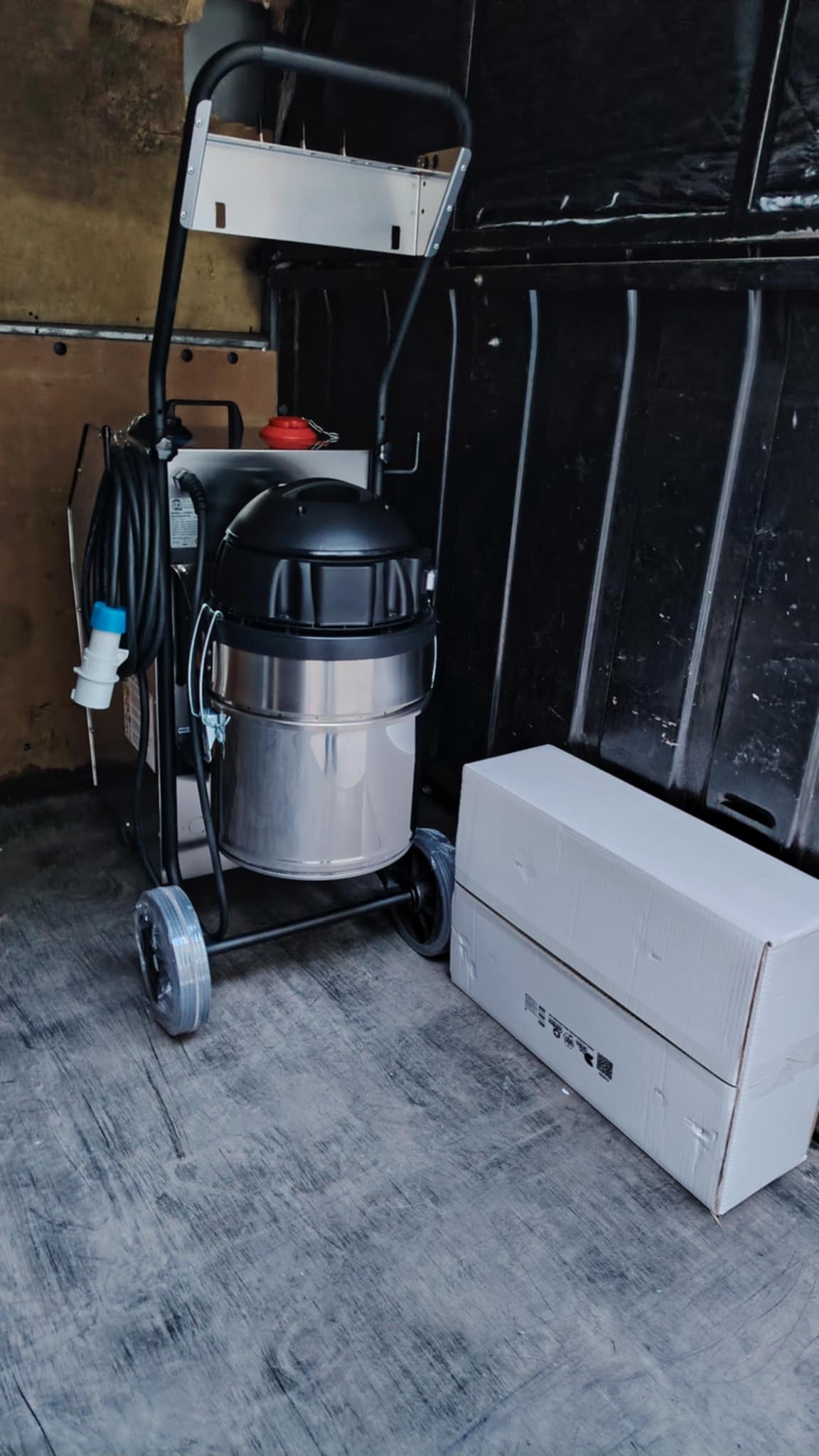 aspirator-tapiterie-aburi-steam-comby-4000